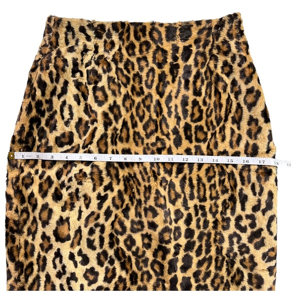 Vintage Istante by Gianni Versace Leopard Print Skirt Size 42 - Picture 13 of 17